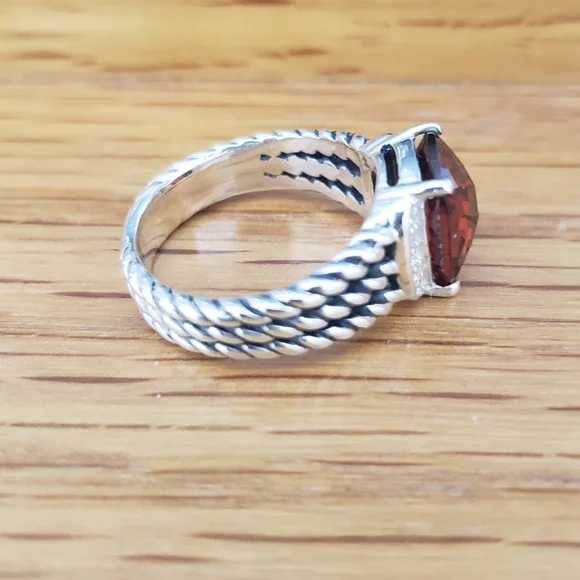 DAVID YURMAN Garnet Petite Wheaton Ring - Picture 12 of 12